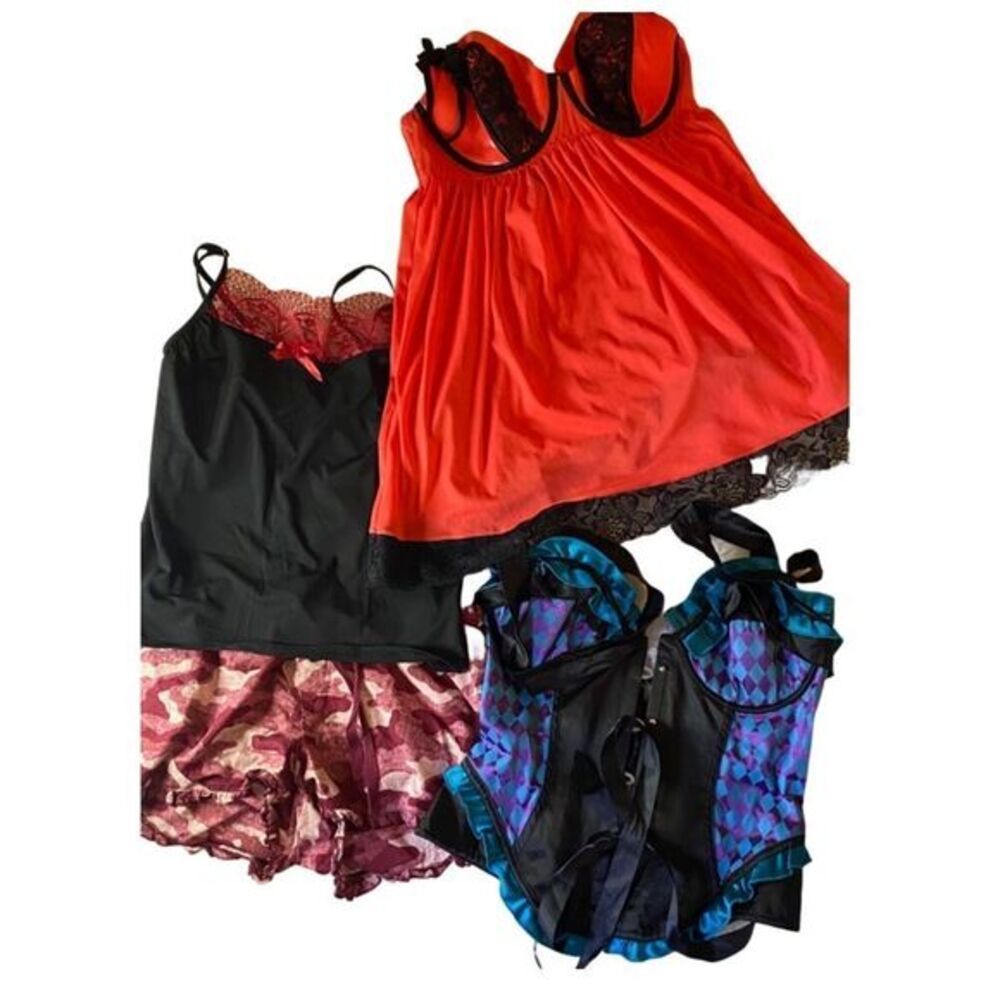 Glamourous Sleepwear Trio:Embrace the Night in Style, be Irresistibly Alluring❣️